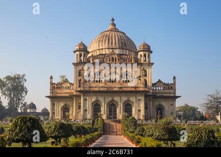 Begum Hazrat Mahal Park, Grab von Khurshid Zadi (Mushir Zadi), Lucknow, Uttar Pradesh, Indien, Asien Stockfoto