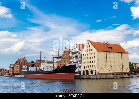 SS SOLDEK am Motlawa Fluss in Danzig an einem Sommertag in Polen Stockfoto