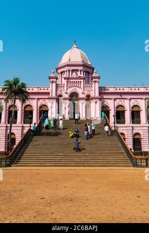 Eingang des Pink Palace, Ahsan Manzil, Dhaka, Bangladesch, Asien Stockfoto