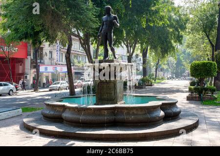 Alvaro Obregon Avenue im angesagten Viertel Roma Norte in Mexiko-Stadt Stockfoto