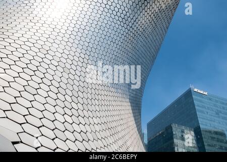 Das Soumaya Kunstmuseum in Mexiko-Stadt Stockfoto