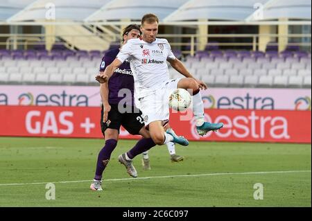 Florenz, Italien. Juli 2020. Florenz, Italien, 08 Jul 2020, Ragnar Klavan von Cagliari Calcio in Aktion während ACF Fiorentina vs Cagliari - italienische Serie A Fußballspiel - Credit: LM/Matteo Papini Credit: Matteo Papini/LPS/ZUMA Wire/Alamy Live News Stockfoto