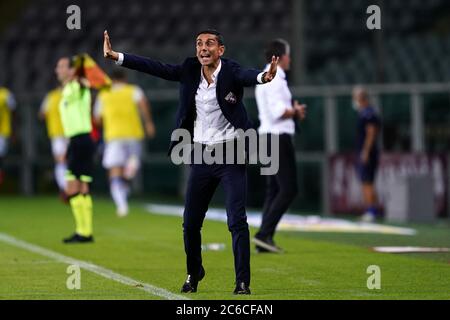 Turin (Italien), 08. Juni 2020. Die Italienerin Seria A. Moreno Longo, Cheftrainer des FC Turin, zeigt sich während des Serie A-Spiels zwischen dem FC Turin und Brescia Calcio. FC Turin gewinnt 3-1 gegen Brescia Calcio. Quelle: Marco Canoniero/Alamy Live News Stockfoto