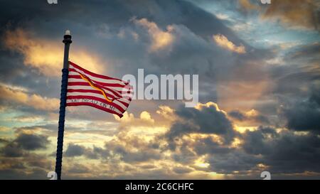 Der Union Jack auf dem Bug eines US-Navy-Schiffes in Yokosuka, Japan. Stockfoto