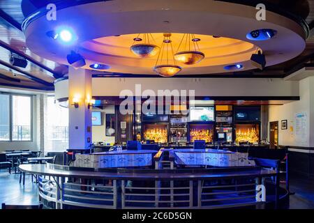 Las Vegas, 30. JUNI 2020 - Blick von innen auf einen Pub Stockfoto