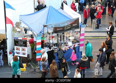 Ein Verkaufsstand, der französische Crepes (Pfannkuchen) auf dem ‘Bleu, Blanc, Rouge Festival’ verkauft, der den Bastille-Tag am Zollhaus-Platz, Circular Quay in Sydn feiert Stockfoto