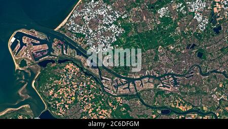 Hafen von Rotterdam aus dem Weltraum Stockfoto