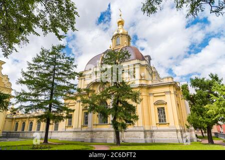 Ansicht der großherzoglichen Grabkammer Kaiserliches Haus Romanov in der Peter und Paul Kathedrale, im Inneren der Peter und Paul Festung in St. Peters Stockfoto