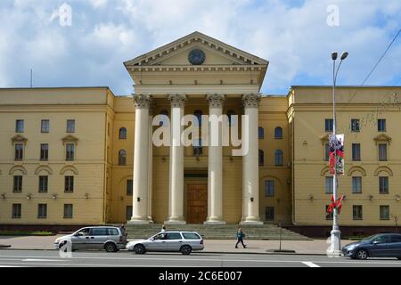 Minsk, Weißrussland - 2. Mai 2016: Der Sitz des KGB in Praspekt Nezaleznasci in Minsk Stockfoto