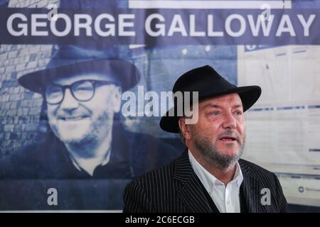 George Galloway startet seine Wahlkampfzentrale in der Nachwahl in Gorton Manchester. Der ehemalige Abgeordnete von Labour and Respect ist als unabhängiger Abgeordneter im By Stockfoto