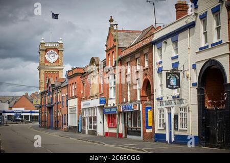 Shrewsbury Stadtzentrum in Shropshire Morris Lubricants auf Castle Foregate in Privatbesitz Hersteller von hochwertigen Schmierstoffen Stockfoto