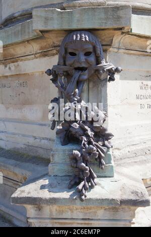 Das William Shakespeare Memorial in Bancroft Gardens in Stratford upon Avon in Warwickshire in Großbritannien. Aufgenommen am 22. Juni 2020. Stockfoto