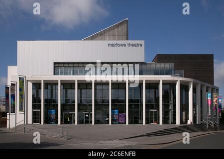 Landschaftsbild des Marlowe Theaters in Canterbury Stockfoto