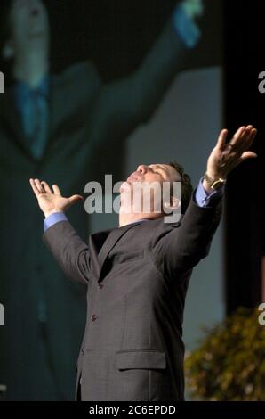 Grapevine, Texas, USA, Mai 2005: Motivational Speaker Garrison Wynne of Houston spricht zu einem Geschäftsessen während der jährlichen Konferenz der Texas Apartment Association. Nur für redaktionelle Zwecke. ©Bob Daemmrich Stockfoto