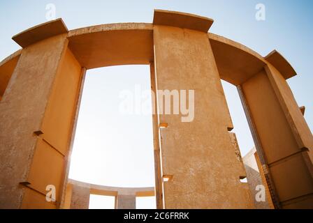 Detail von Vrihat Samrat Yantra, die weltweit größte Stein Sonnenuhr in Jantar Mantar, Jaipur, Rajasthan, Indien Stockfoto