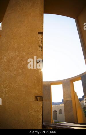 Detail von Vrihat Samrat Yantra, die weltweit größte Stein Sonnenuhr in Jantar Mantar, Jaipur, Rajasthan Stockfoto