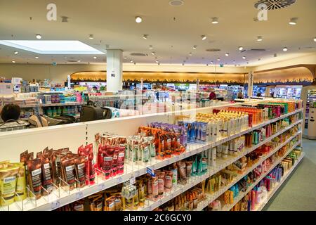 Dm Drogerie Markt Berlin Deutschland Stockfotografie - Alamy