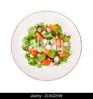 Gesunde Ernährung. Leichter Salat aus Rote Beete, Rettich und Kirschtomaten Stockfoto
