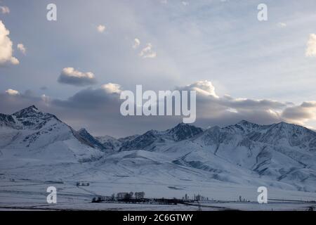 Szenen aus dem Jiachy Jurte Camp an der Südküste von Issyk Kol in Kirgisistan. Stockfoto