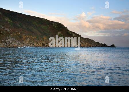 später Bucht an der Südküste von cornwall Stockfoto