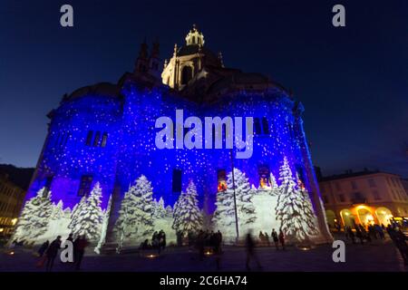 Italien, Lombardei, Como, Weihnachtsbeleuchtung Stockfoto