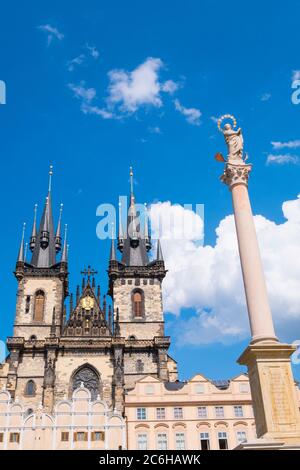 Mariansky sloup, Marianische Säule, errichtet im Juni 2020, Staromestske namesti, Altstädter Ring, Prag, Tschechische Republik Stockfoto