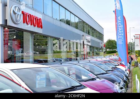 Außenansicht des Toyota Autohauses in Stockport, Großbritannien auf St Mary's Way Stockfoto