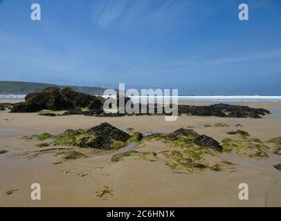 Pointe du Raz vom Plage de la Baie des Trepasses Beach in Bretagne Frankreich Stockfoto