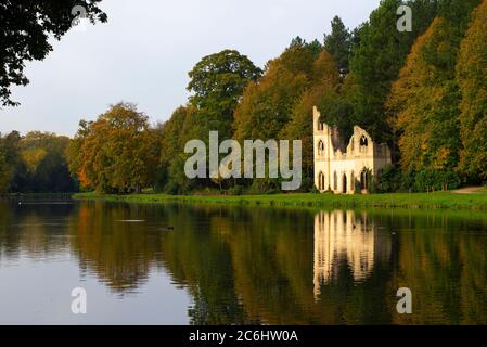 Painshill Park Cobham Surrey Herbstfarben 28.10.19 Stockfoto