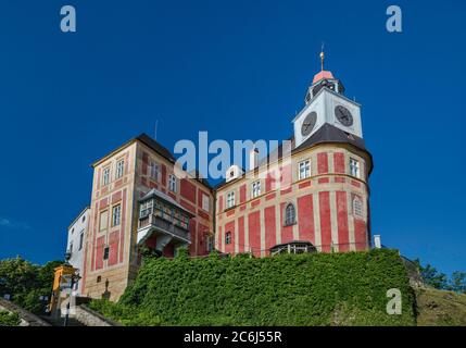 Schloss Jansky vrch (Johannesberg), über der Stadt Javornik, Böhmisches Schlesien, Olomouc Region, Tschechische Republik Stockfoto