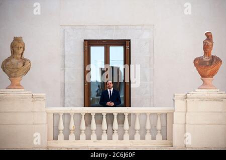 Der spanische Minister für Verbraucherfragen, Alberto Garzon, besuchte das Museum in der Innenstadt von Aduana, bevor er an einer Treffen-Party mit den Führern der politischen Partei IU (Vereinigte Linke) teilnahm. Stockfoto