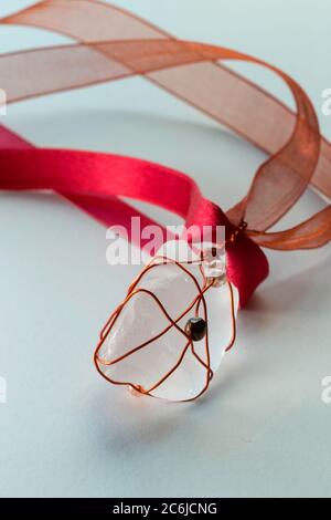 Stillleben mit Strand Glasschmuck Stockfoto