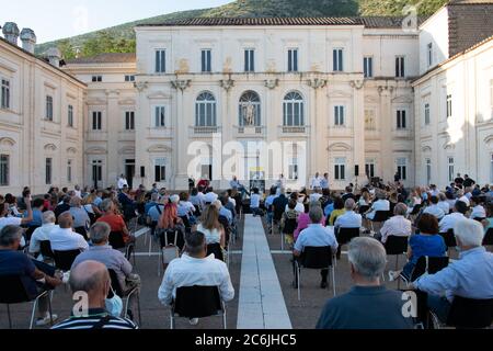 Caserta, Italien. Juli 2020. Matteo Renzi, der Anführer von 'Italia Viva', kommt nach Caserta, um den Kandidaten Nicola Caputo bei den nächsten Regionalwahlen zu unterstützen und spricht auch über sein neuestes Buch 'La mossa del cavallo'. Im Bild: Blick auf 'Belvedere di San Leucio'. (Foto: Gennaro Buco/Pacific Press/Sipa USA) Quelle: SIPA USA/Alamy Live News Stockfoto