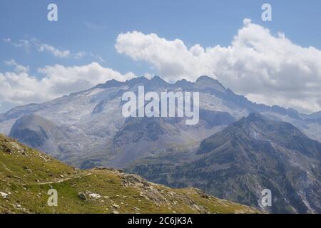 Benasque, Huesca/Spanien; 24. August 2017. Der Naturpark Posets-Maladeta ist ein spanischer geschützter Naturraum. Stockfoto