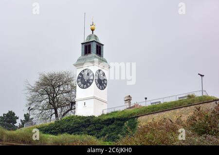 Uhrturm, Festung Petrovaradin, Petrovaradinska tvrđava, Petrovaradin, Pétervárad, Serbien, Europa, ehemaliges Ungarn Stockfoto