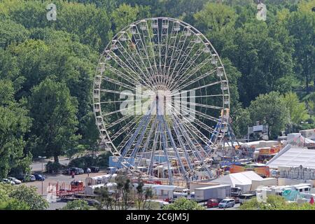 Hannover, 03. Mai 2011: Riesenrad auf der großen Marksmens-Messe Schützenfest in Hannover. Stockfoto