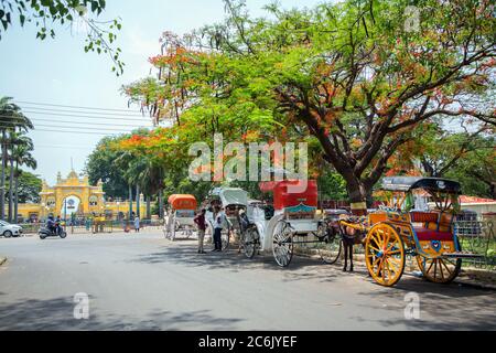 Touristenattraktionen in mysore, mysuru, Karnataka, südindien, mysore Zoo, mysuru tempe, mysore Tourismus und Straße Verkäufer, Sandmuseum, Skulpturenmuseum mysore Stockfoto