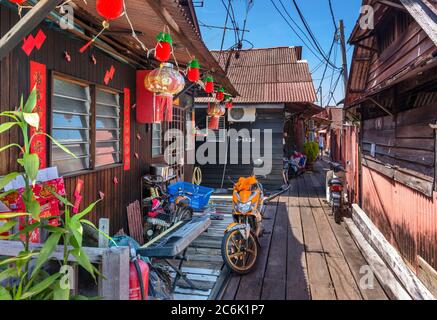 Baracken auf Chew Jetty, einem der chinesischen Clan-Anlegestellen, Weld Quay, George Town, Penang, Malaysia Stockfoto