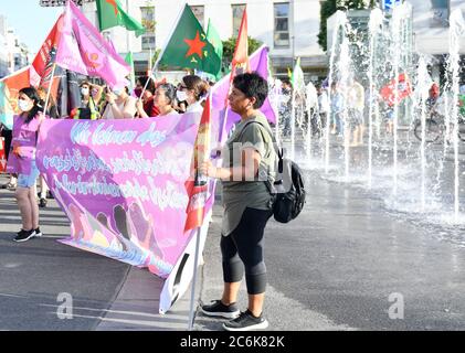 Wien, Österreich. Juli 2020. Im Vorfeld der heutigen Demonstration, der Allianz Antifaschistischen Solidarität "Gegen Faschismus, Rassismus und Frauengewalt", kündigte Innenminister Karl Nehammer an, dass die ersten Verdächtigen der vergangenen Unruhen bereits untersucht worden seien. Hunderte von Polizisten werden ebenfalls vor Ort sein, um diese Demonstration zu machen. Quelle: Franz Perc / Alamy Live News Stockfoto