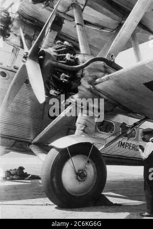 Flughafen Croydon, Juni 1933. Nahaufnahme eines der Triebwerke des Flugzeugs G-AAXD Horatius Imperial Airways Handley Page HP-42. Stockfoto