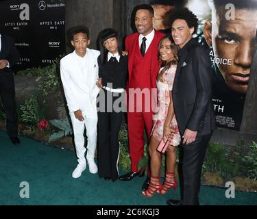 Jaden Smith, Willow Smith, will Smith, Jada Pinkett Smith und Trey Smith besuchen die "After Earth"-Premiere am 29. Mai 2013 im Ziegfeld Theater in New Stockfoto