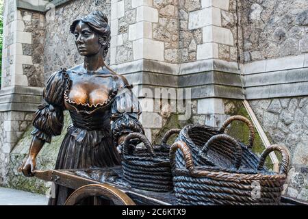 Die Statue von Molly Malone in der Suffolk Street, Dublin, Irland Stockfoto