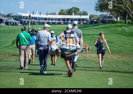 Rory McIlroy, Justin Rose beim Spaziergang zum 18. Loch während der Arnold Palmer Invitational First Round Gruppierungen 2020 in der Bay Hill Club Lodge in Orlando Florida am Donnerstag, 5. März 2020. Bildnachweis: Marty Jean-Louis Stockfoto