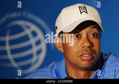 DORAL, FL-MÄRZ: Tiger Woods bei der Ford Meisterschaft in Doral zum zweiten Mal in Folge. Auf dem Dorals Blue Monster Golfplatz im Doral Golf Resort & Spa. März, 2009 Doral, Florida Menschen: Tiger Woods Stockfoto