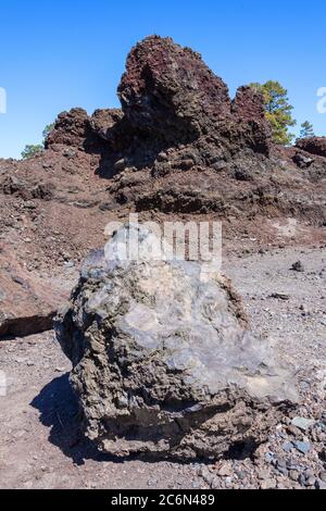 Felsbrocken im Vulkankrater des Teide Teneriffa Kanarische Inseln Stockfoto