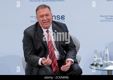 US-Außenminister Michael R. Pompeo hält am 15. Februar 2020 bei der Münchner Sicherheitskonferenz in München eine Rede Stockfoto