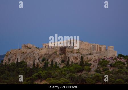 Dämmerung allgemeine Ansicht des Parthenon und der alten Akropolis von Athen Griechenland von Thissio - Foto: Geopix Stockfoto