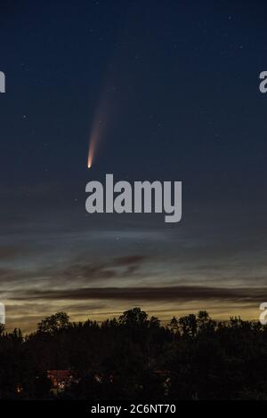 KOMET Neowise C/2020 F3 über Deutschland Stockfoto