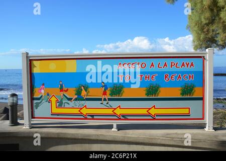 Zugang zum Strand, Playa Fanabe, Costa Adeje, Teneriffa Stockfoto