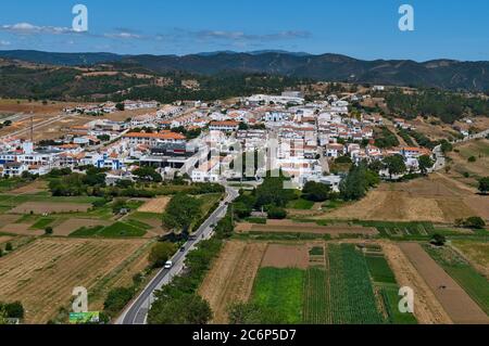 Aljezur von der Burg in Algarve, Portugal Stockfoto